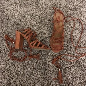 💥SOLD💥Lace up sandals NWOT